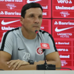Técnico Zé Ricardo no Internacional
