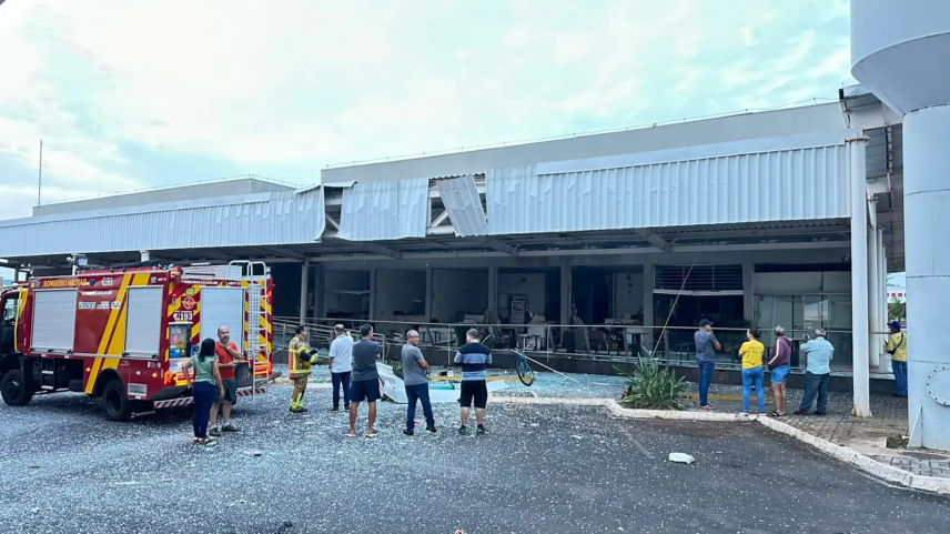 EXPLOSÃO RODOVIARIA DE SÃO SIMAO. FOTO: DIVULGAÇÃO/CORPO DE BOMBEIROS 