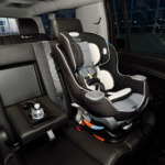 cadeirinha de transporte de criança. Foto: Reprodução/ Pexels