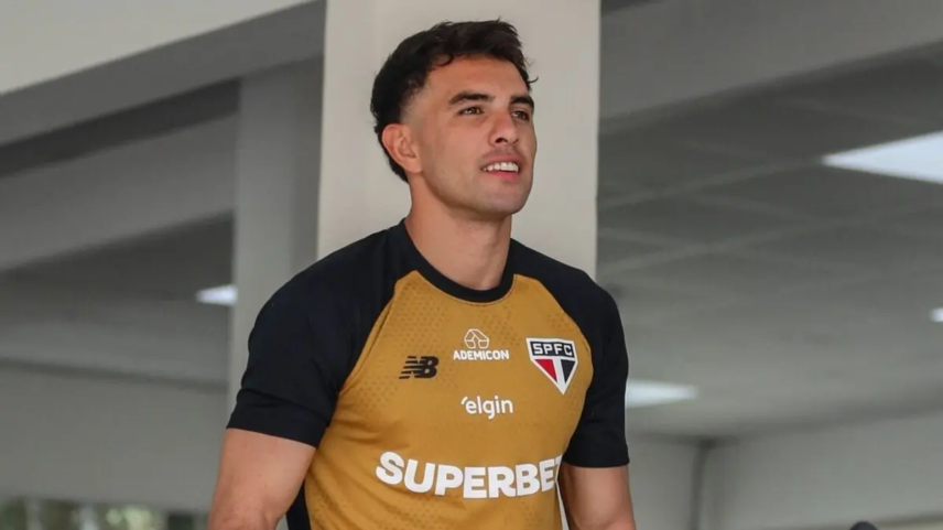Enzo Díaz em treino do São Paulo