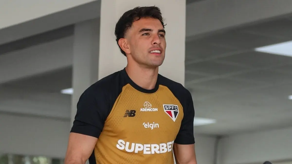 Enzo Díaz em treino do São Paulo