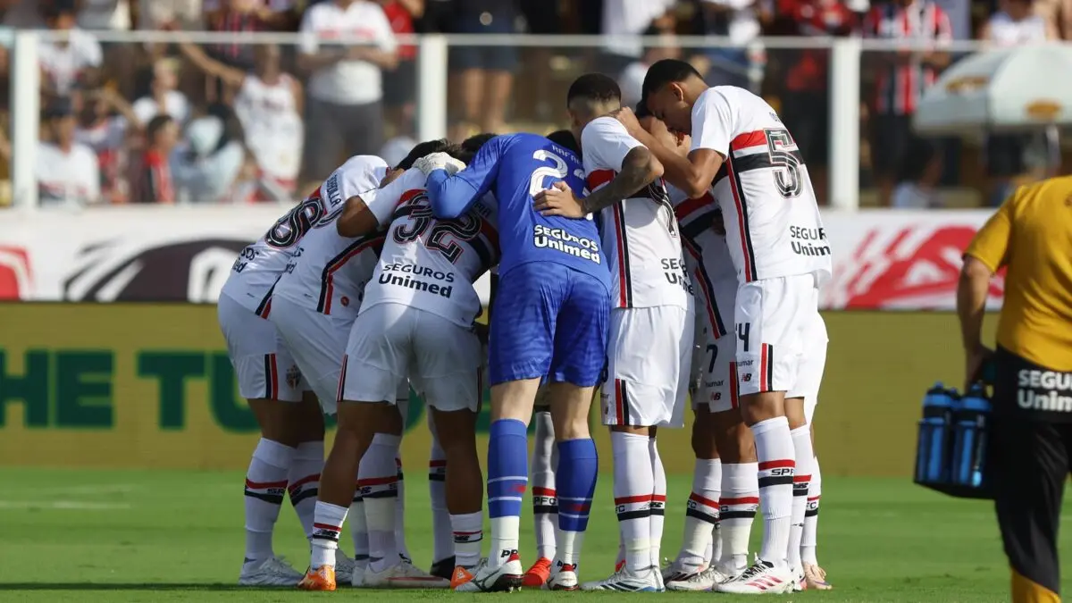 Fique por dentro: São Paulo tem oito pendurados antes de clássico contra Corinthians