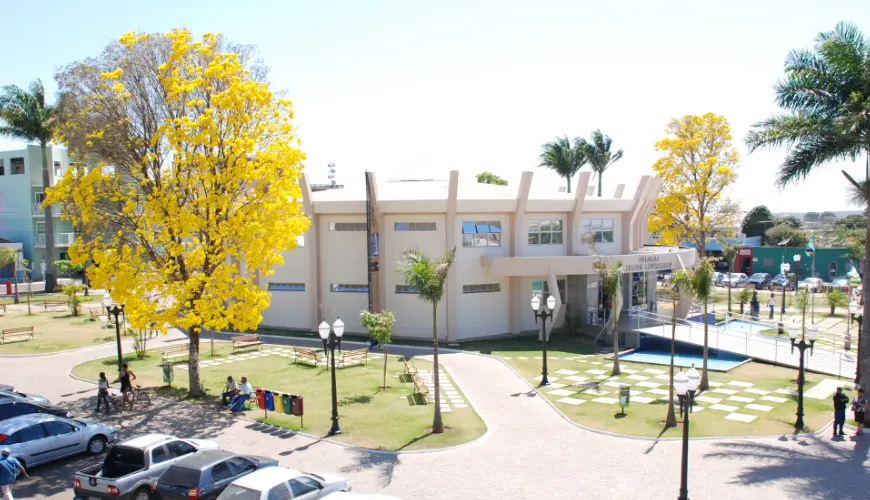 Câmara de Cristalina libera concurso com salários de até R$ 8,3 mil; veja cargos
